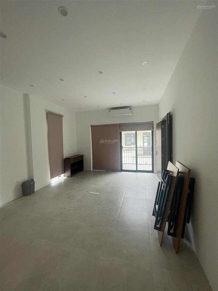 Chính chủ cho thuê văn phòng him lam vạn phúc từ 91m2 đến 102m2 chỉ 13tr 0937 936 ***