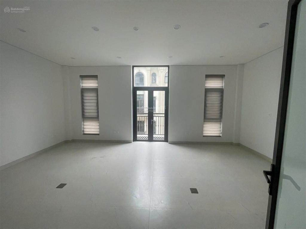 Chính chủ cho thuê văn phòng him lam vạn phúc từ 91m2 đến 102m2 chỉ 13tr 0937 936 ***