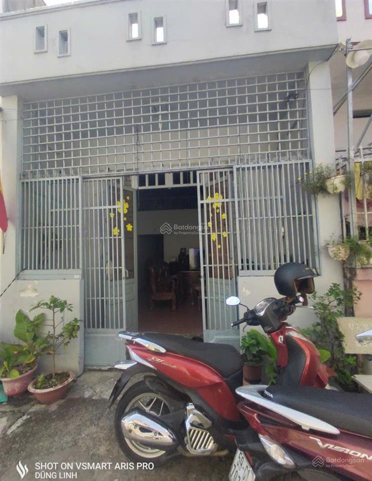 Nhà 76,4 m2  shr  đường 5m  cách đường lớn 150m, gần trường  tại phường thới an  tp. hcm