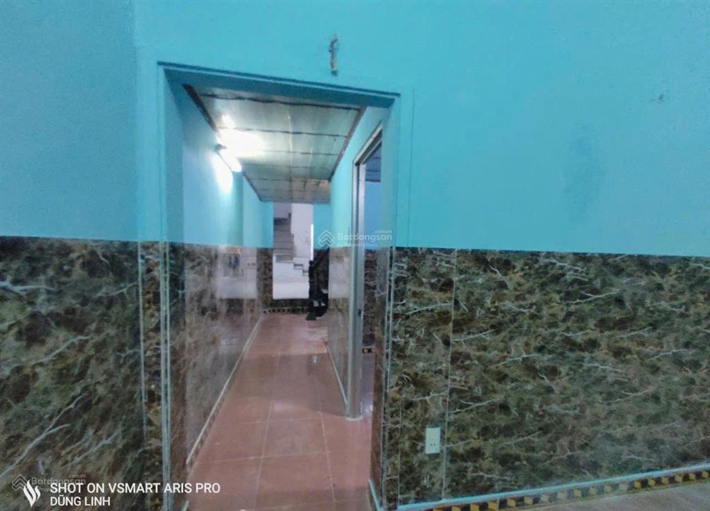 Nhà 76,4 m2  shr  đường 5m  cách đường lớn 150m, gần trường  tại phường thới an  tp. hcm
