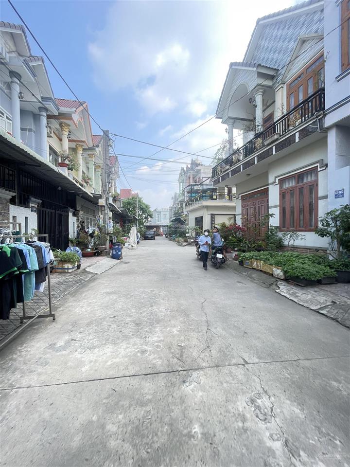 Lbán nhà lầu trệt khu dân cư phường đông hòa dĩ an trung tâm tp.hcm 62m2 3pn giá tốt