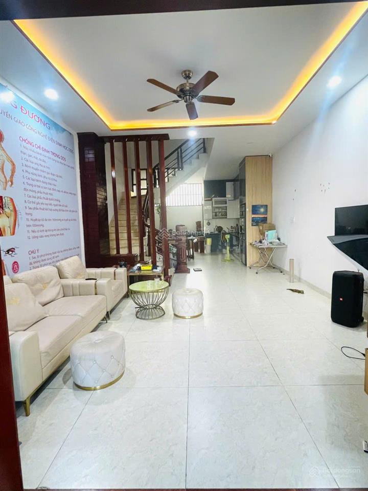 Cho thuê nhà đẹp 4 tầng mặt tiền đường trần thị lý, đà nẵng