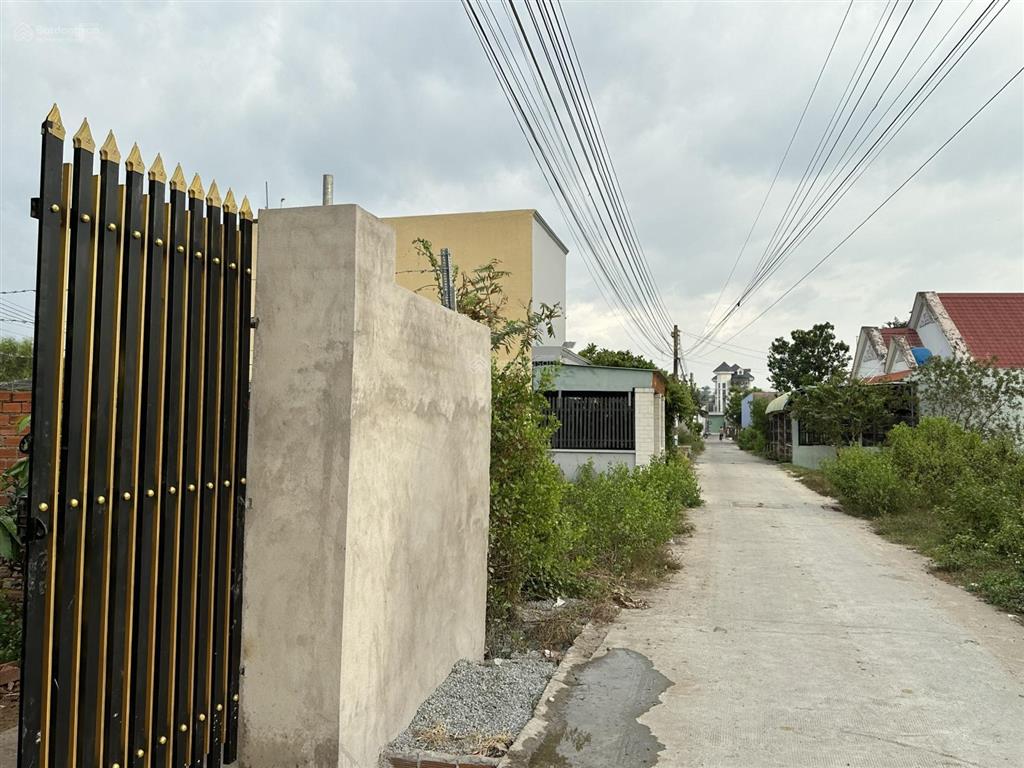 Nhà đất 2 mt 7x21, cách đường hùng vương 50m, cách phà 4km