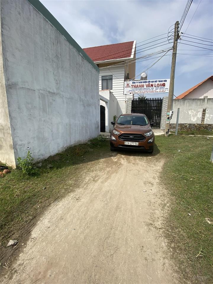 Nhà đất 2 mt 7x21, cách đường hùng vương 50m, cách phà 4km