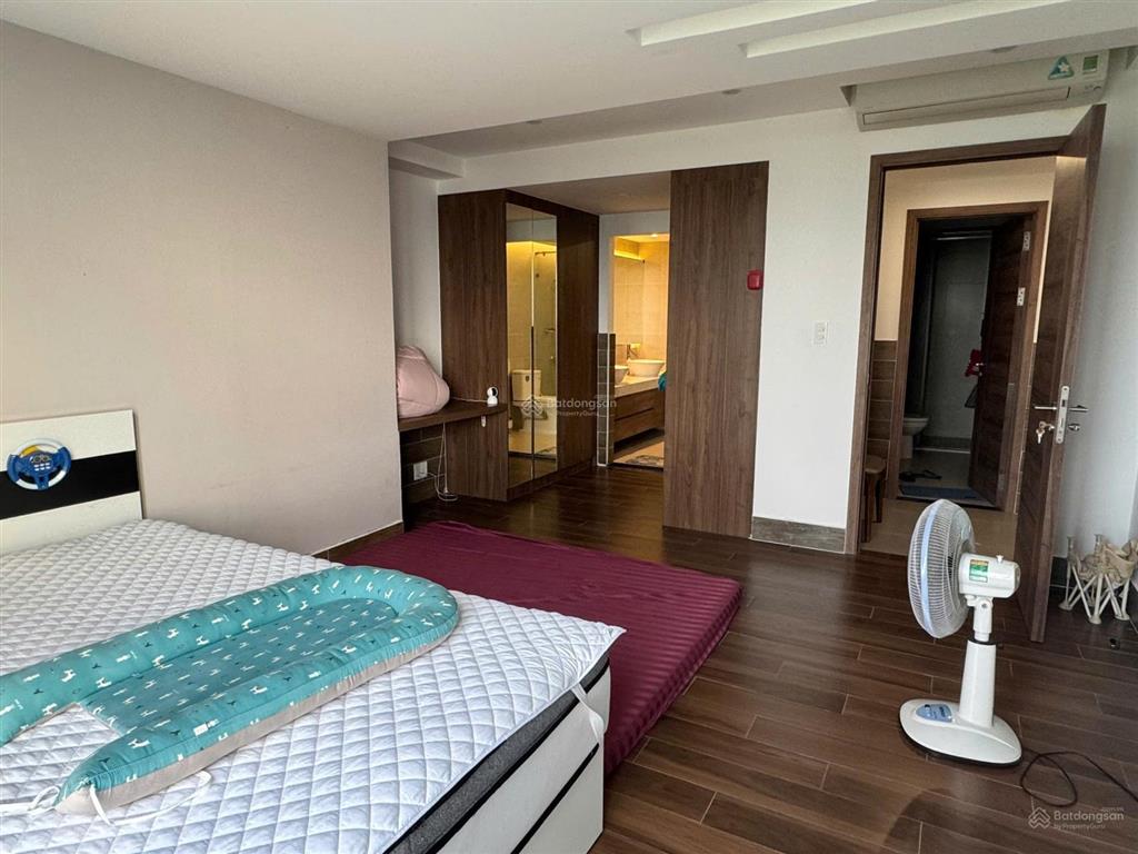 Căn hộ sân vườn, view trọn trung tâm, 80m2 thông thủy + 36m2 sân vườn, hàng hiếm