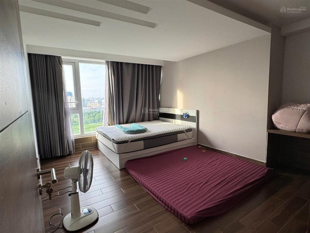 Căn hộ sân vườn, view trọn trung tâm, 80m2 thông thủy + 36m2 sân vườn, hàng hiếm