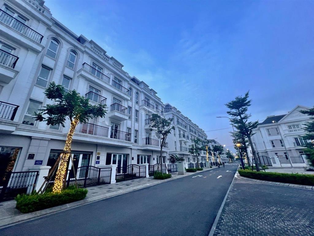 Bán gấp lk góc bán trắng dtích 106,5m2 / mt 20m xây 5 tầng kinh doanh siêu đỉnh