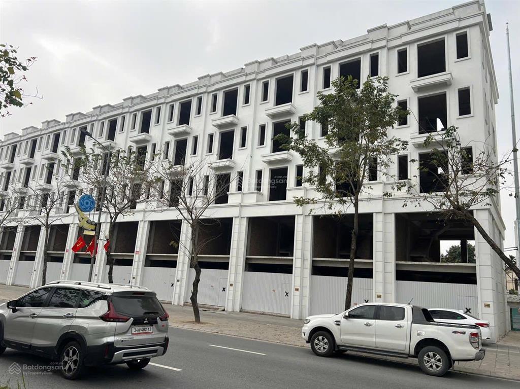 Cần bán gấp nhà mp lý thánh tông dt 94,5m2 /2 mt 5m xây 6 tầng kinh doanh tốt, sổ đỏ giá đầu tư