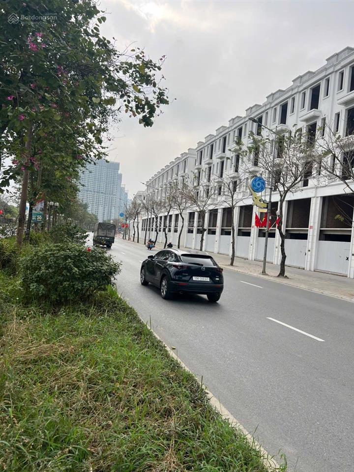 Cần bán gấp nhà mp lý thánh tông dt 94,5m2 /2 mt 5m xây 6 tầng kinh doanh tốt, sổ đỏ giá đầu tư