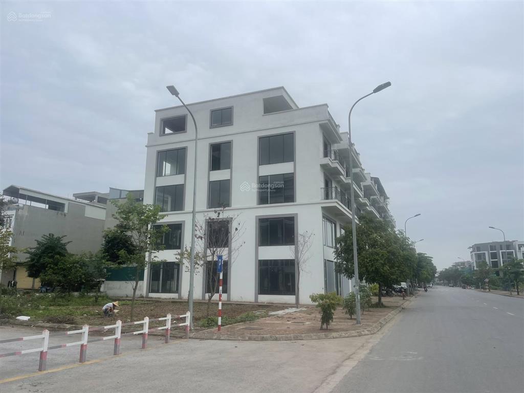 Hot ! cần bán gấp lô lke góc dtich 98m / 3 mt 25m trục chính nguyễn mậu tài , sổ đỏ sẵn giao dịch