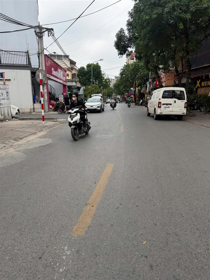 Bán nhà mp đường trâu quỳ drich 122m / mt 5m đang cho siêu thị thuê 35tr / 01 tháng giá đầu tư