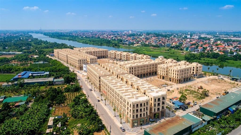 Bán suất ngoại giao vip dtich 75m /mt 5m view công viên hướng đn giá tốt