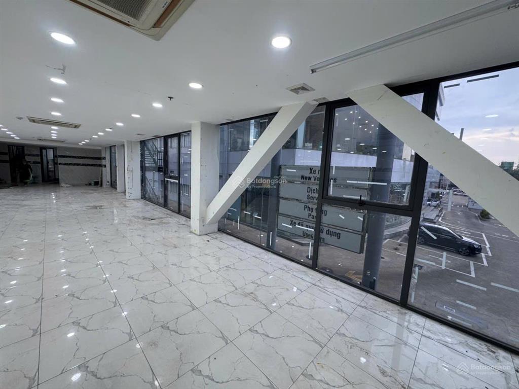 Cho thuê văn phòng ngay chân landmark 81