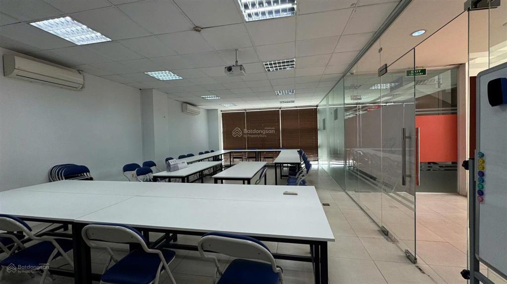 Cho thuê văn phòng 75m2 bình thạnh