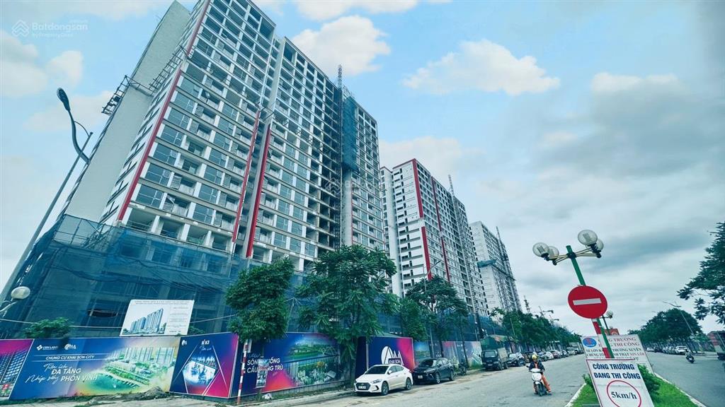 Chính chủ bán shopkiot gian tm tầng 3 khối đế tòa chung cư khai sơn city long biên, diện tích 131m2