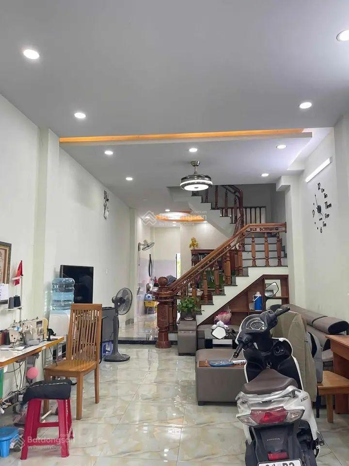 Hạ chào thêm 10% bán căn nhà phố đẹp giá tốt nhất còn lại trong kdc đồng bộ đẹp nhất tp dĩ an