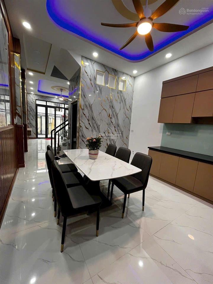 Bán căn nhà phố 1 trệt 1 lầu phường đông hòa mới tp hcm giá tốt