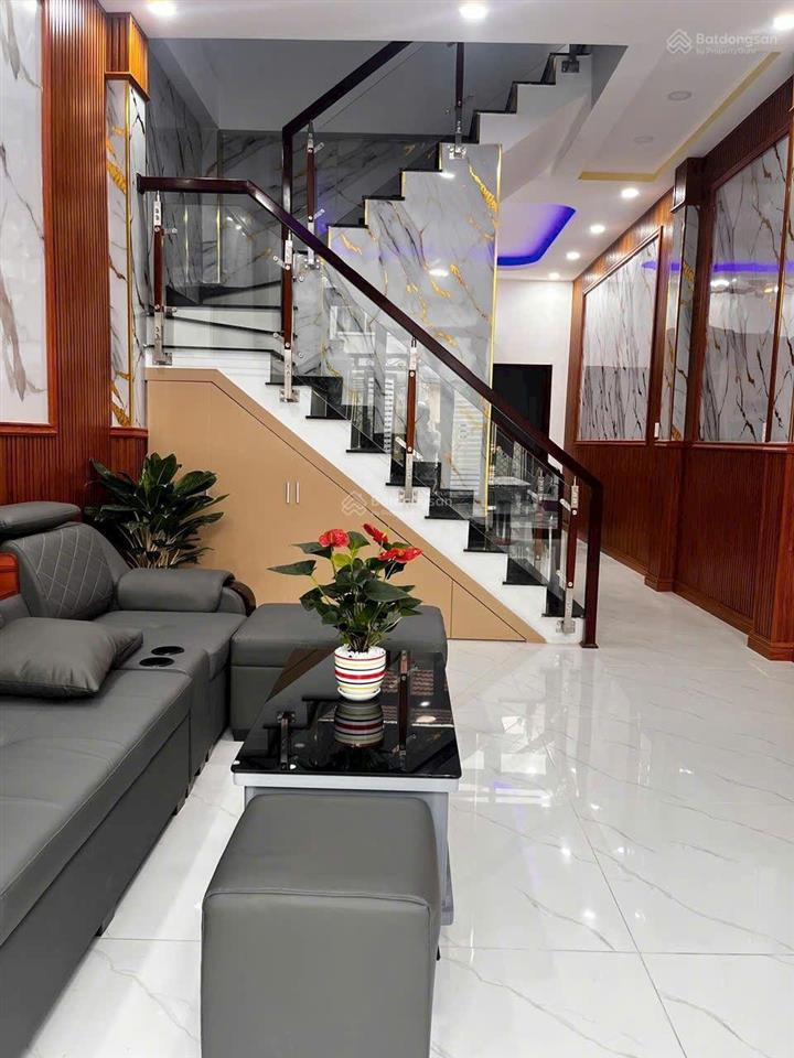 Bán căn nhà phố 1 trệt 1 lầu phường đông hòa mới tp hcm giá tốt