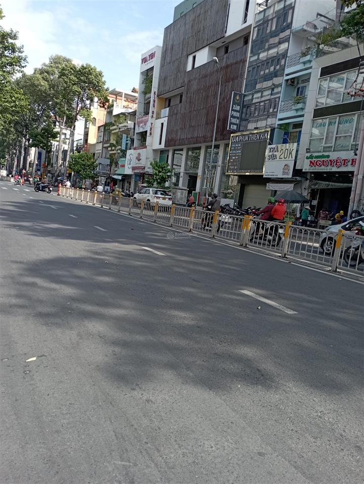 Bán nhà mt hải thượng lãn ông gần bưu điện quận 5, 4.2x18.5m 3 lầu chỉ 36 tỷ