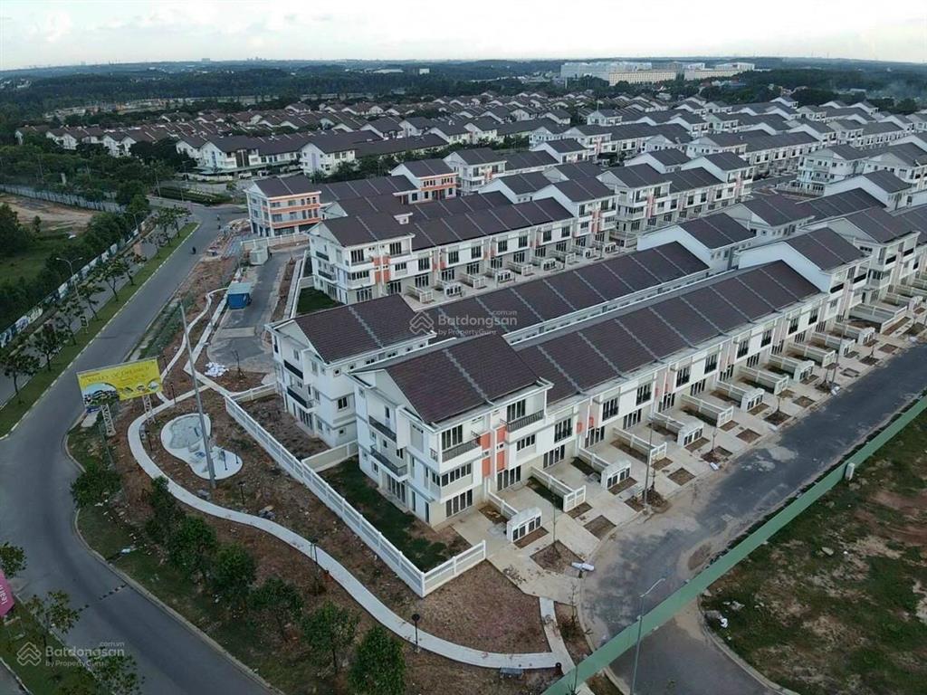 Bán nha 4pn, 3wc, 100m2 tại ecolakes mỹ phước, bến cát, bình dương