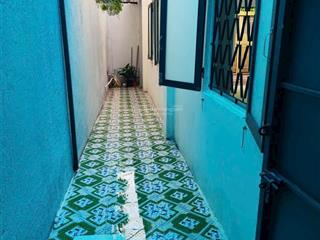 Bán gấp nhà đ. lê văn việt gần ngay đường sách thủ đức