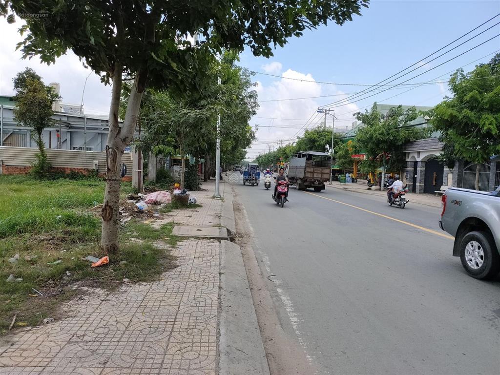 Bán đất mặt tiền phạm văn sáng, diện tích 11730m2.
