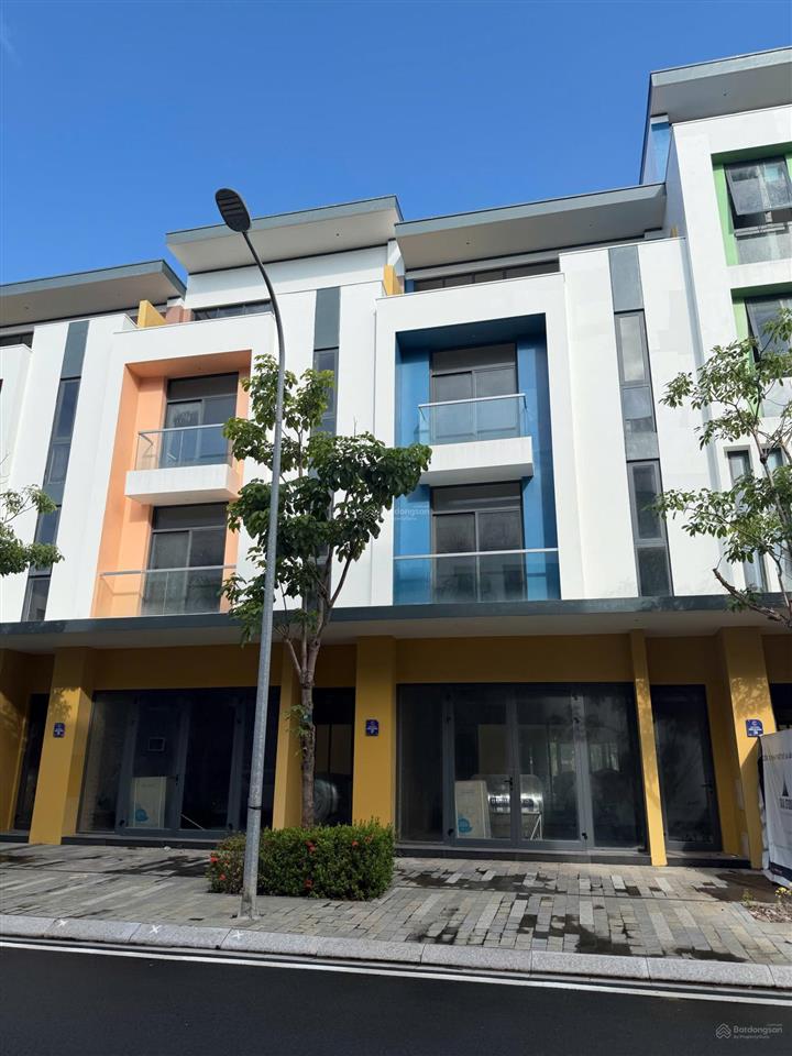 Căn shophouse meyhomes giá cắt lỗ 6,7 tỷ nhận nhà ngay