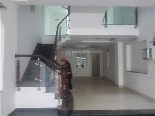 Bán nhà mặt tiền đường chính (rộng 25m) kdc 13e intresco, phong phú, bình chánh. 5x20 lầu. giá 9tỷ8