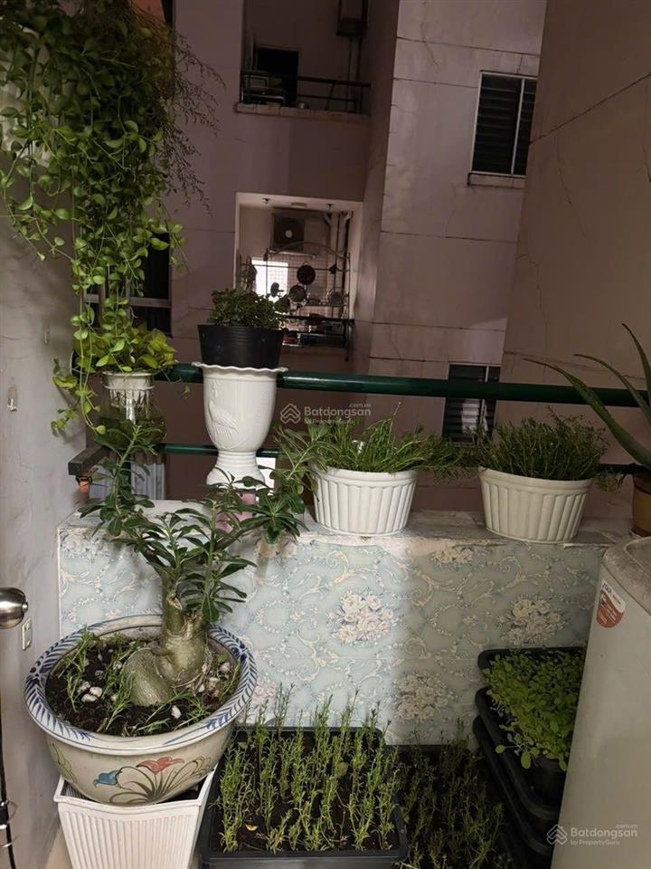 Bán gấp căn hộ conic đông nam a kdc conic 13b.căn góc 72m2 2phong 2wc nội thất.giá 2ty350