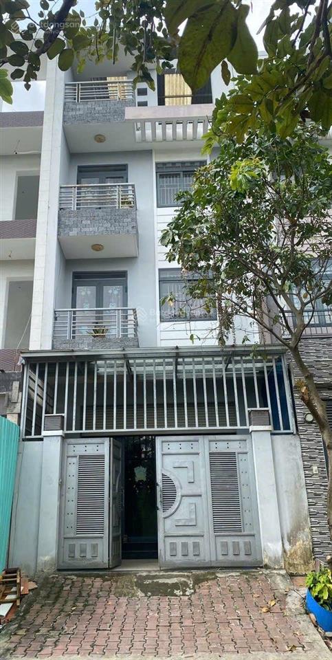 Bán gấp nhà phô kdc 13c green life mặt tiền nguyễn văn linh. 5x17 gồm 1tr 3lầu. giá 7tỷ3
