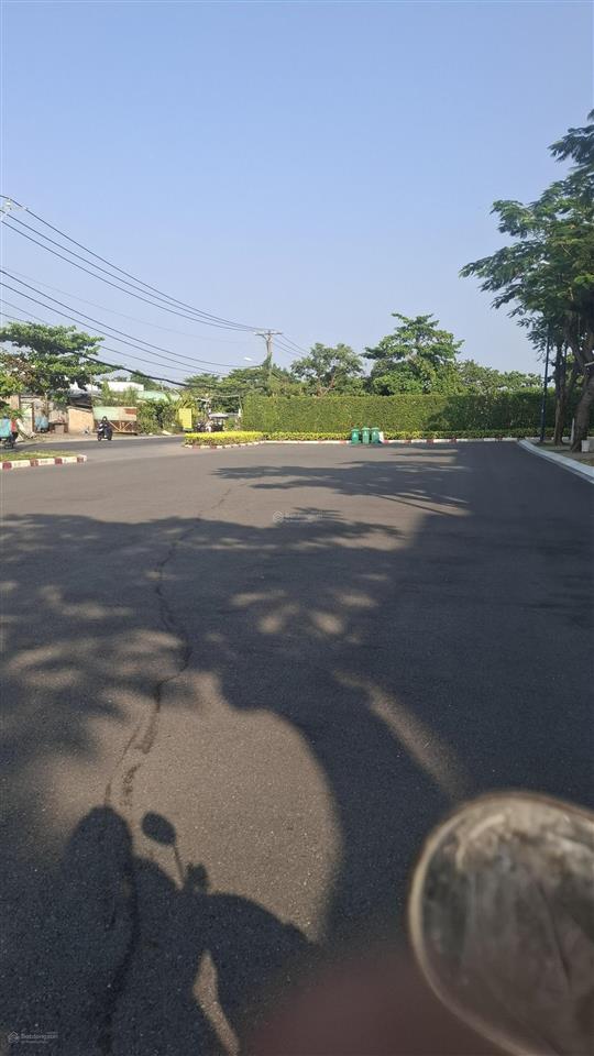 Bán gấp nhà mặt tiền đường trịnh quang nghị kdc khang điền,binh chanh.5x15 gồm 1tr 3lau.giá 9ty5