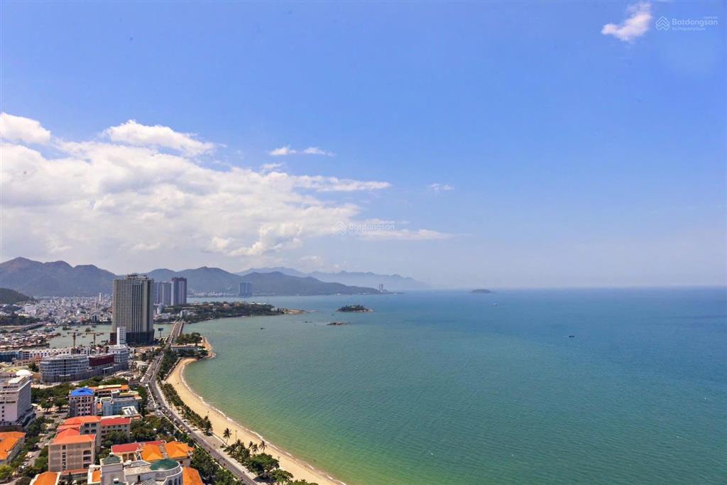 Sổ hồng lâu dài căn góc 2pn gold coast nha trang tòa nam tầng cao view biển