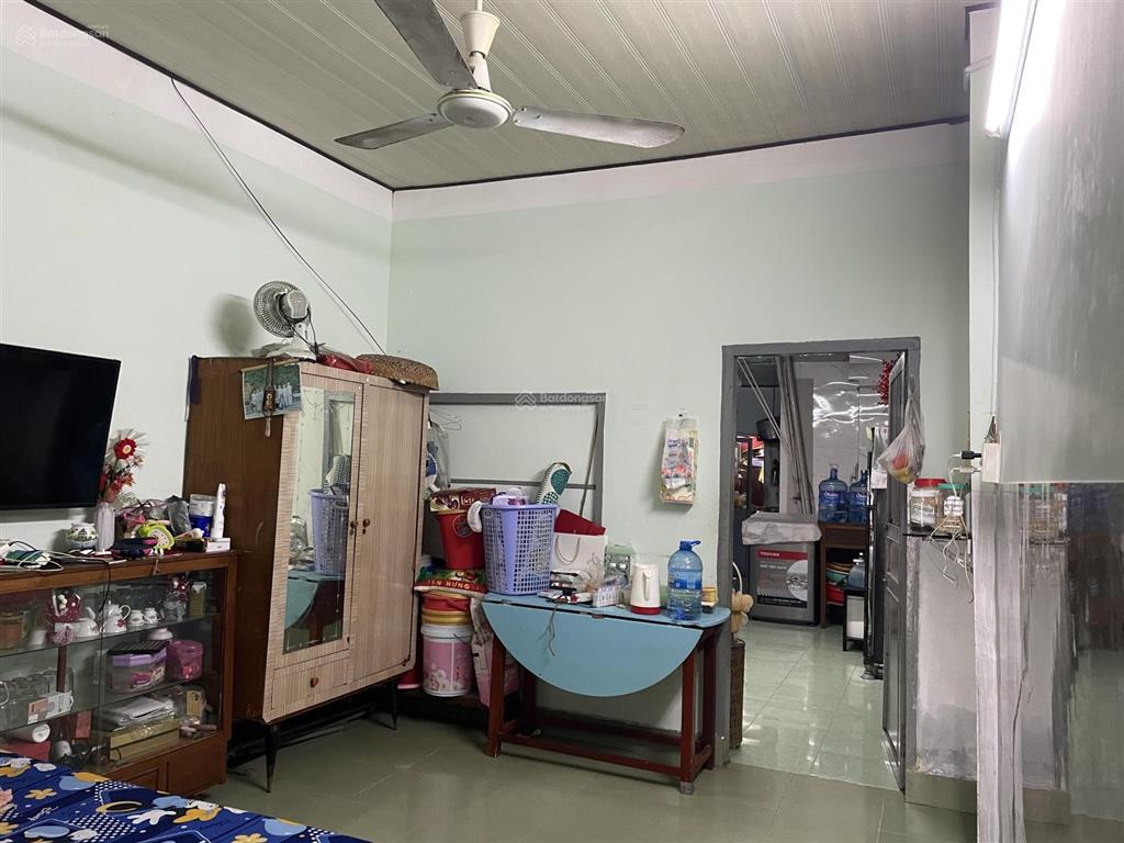 Nhà mặt tiền trương định tt nha trang  thuận tiện kinh doanh  cách bãi tắm biển 5p