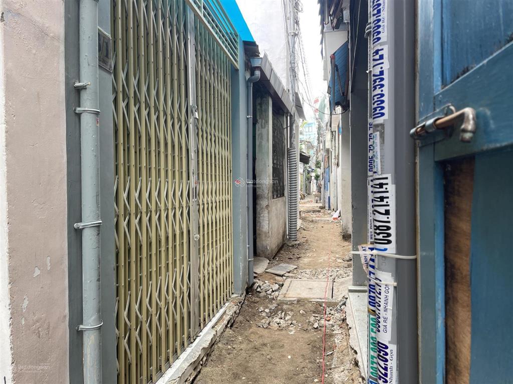 Nhà mặt tiền trương định tt nha trang  thuận tiện kinh doanh  cách bãi tắm biển 5p