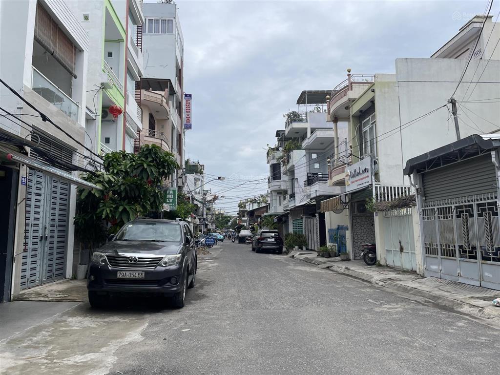 Nhà mặt tiền trương định tt nha trang  thuận tiện kinh doanh  cách bãi tắm biển 5p