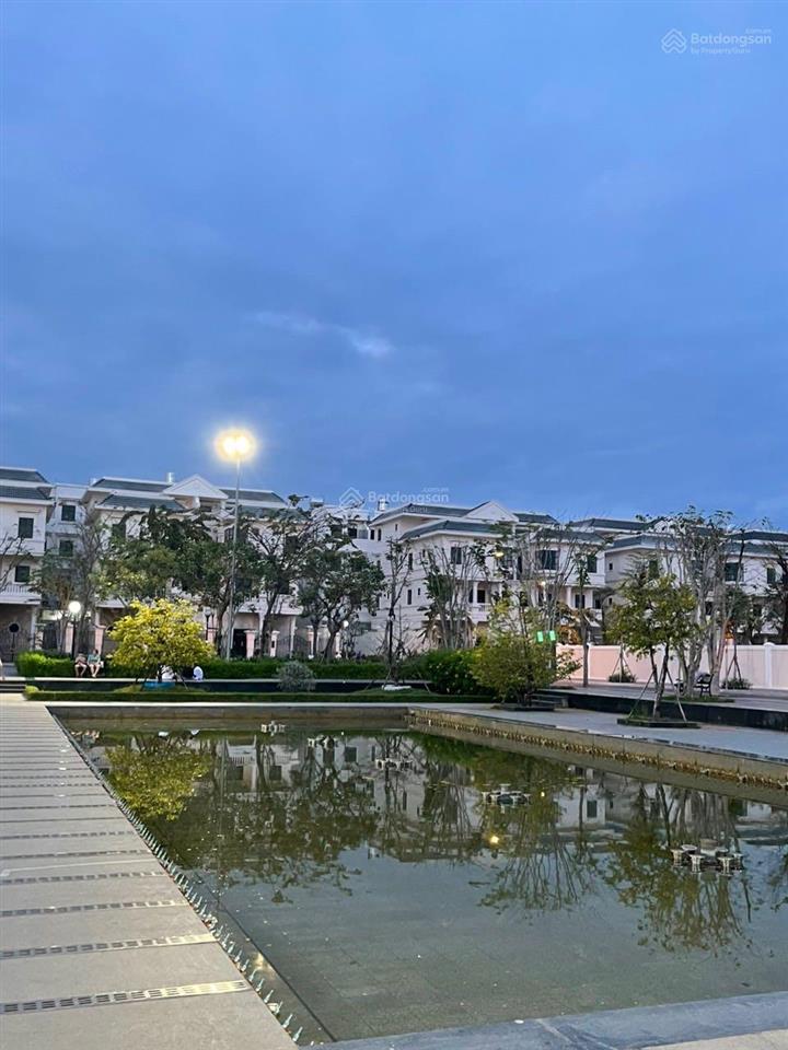 Bán căn biệt thự chính diện quảng trường nhạc nước hoà bình khu cityland park hills hàng cực phẩm ạ