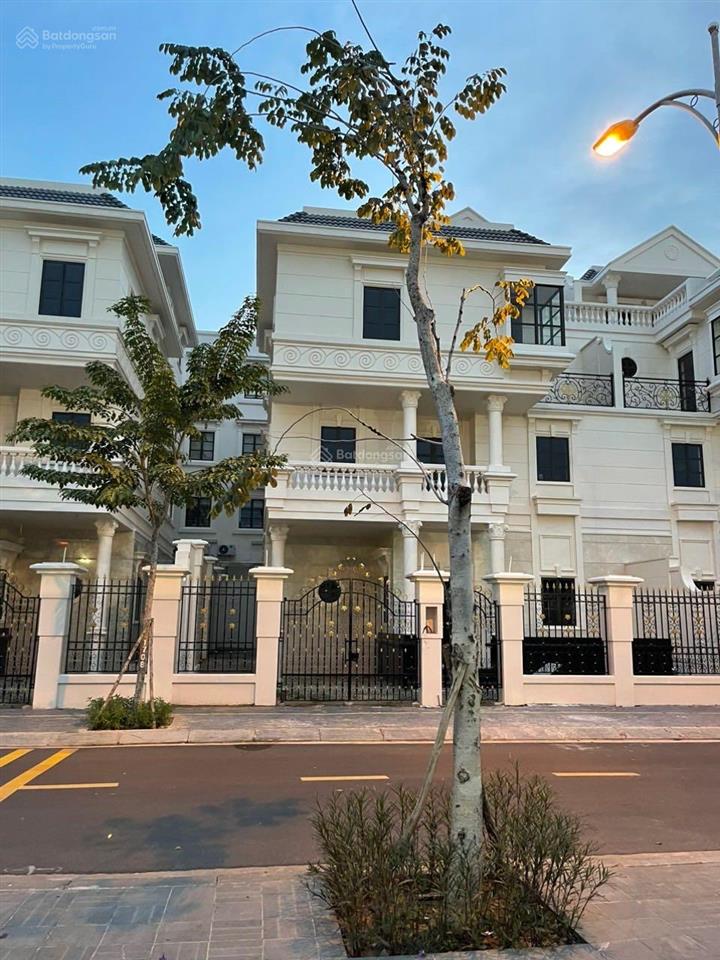 Bán căn biệt thự chính diện quảng trường nhạc nước hoà bình khu cityland park hills hàng cực phẩm ạ