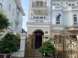 Bán biệt thự đơn lập 2 mặt tiền khu dân cư cityland garden hills gò vấp, giá chỉ 68 tỷ.