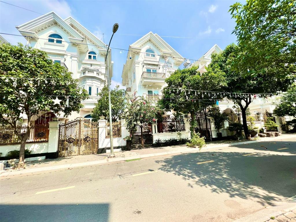 Bán biệt thự đơn lập 2 mặt tiền khu dân cư cityland garden hills gò vấp, giá chỉ 68 tỷ.