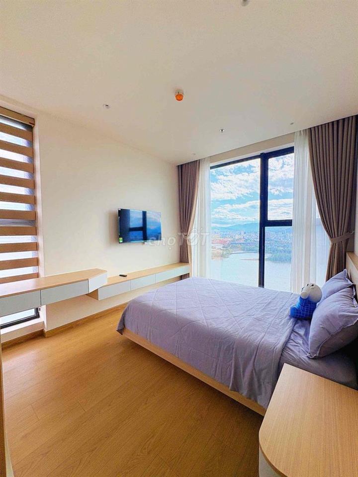Cần cho thuê căn góc view sông 3pn panoma2