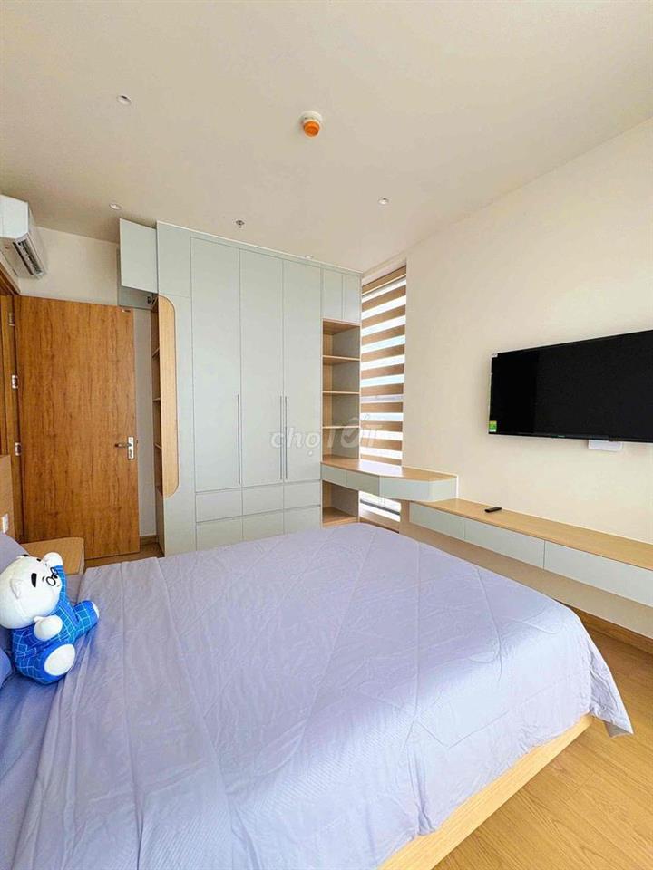 Cần cho thuê căn góc view sông 3pn panoma2