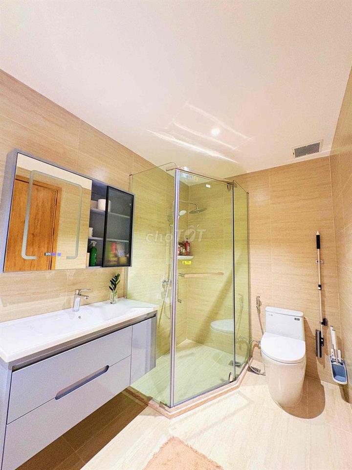 Cần cho thuê căn góc view sông 3pn panoma2
