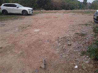 Cho thuê đất trống 4000m2 ngõ an dương ngõ 2 ô tô tránh vào tận đất, làm bãi đỗ xe, sân chơi, kho