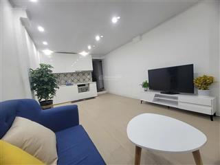 Cho thuê căn hộ tập thể tầng 2 nguyễn hiền 70m2 đủ đồ, 2pn + phòng trẻ em, ô tô đỗ chân cầu thang