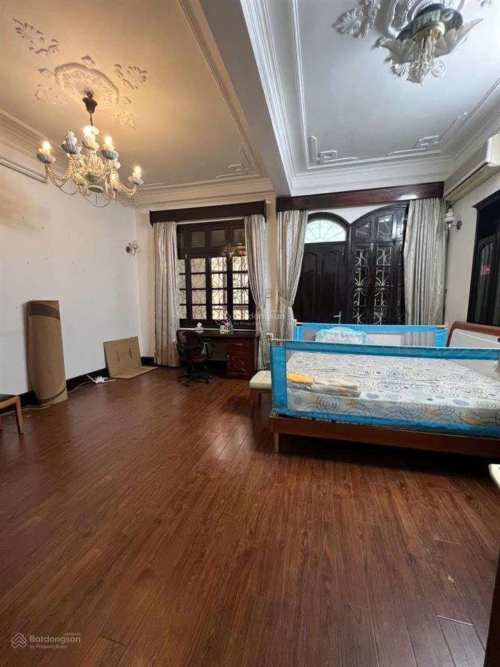 Cho thuê nhà tập thể gần phố lò đúc 43m² đủ đồ cơ bản, khép kín, phù hợp người độc thân ở ngay