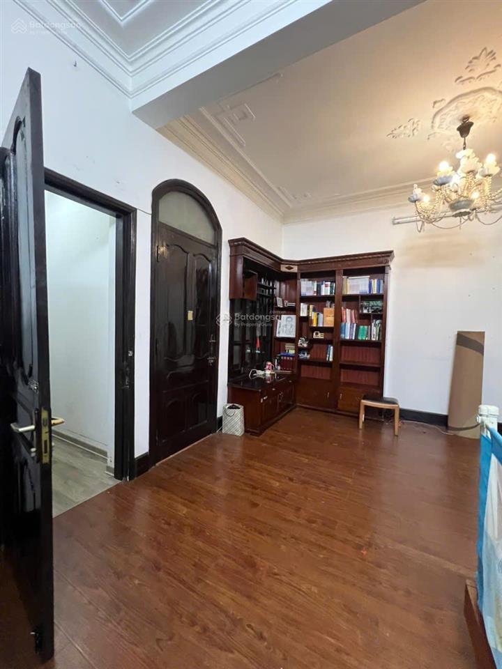 Cho thuê nhà tập thể gần phố lò đúc 43m² đủ đồ cơ bản, khép kín, phù hợp người độc thân ở ngay