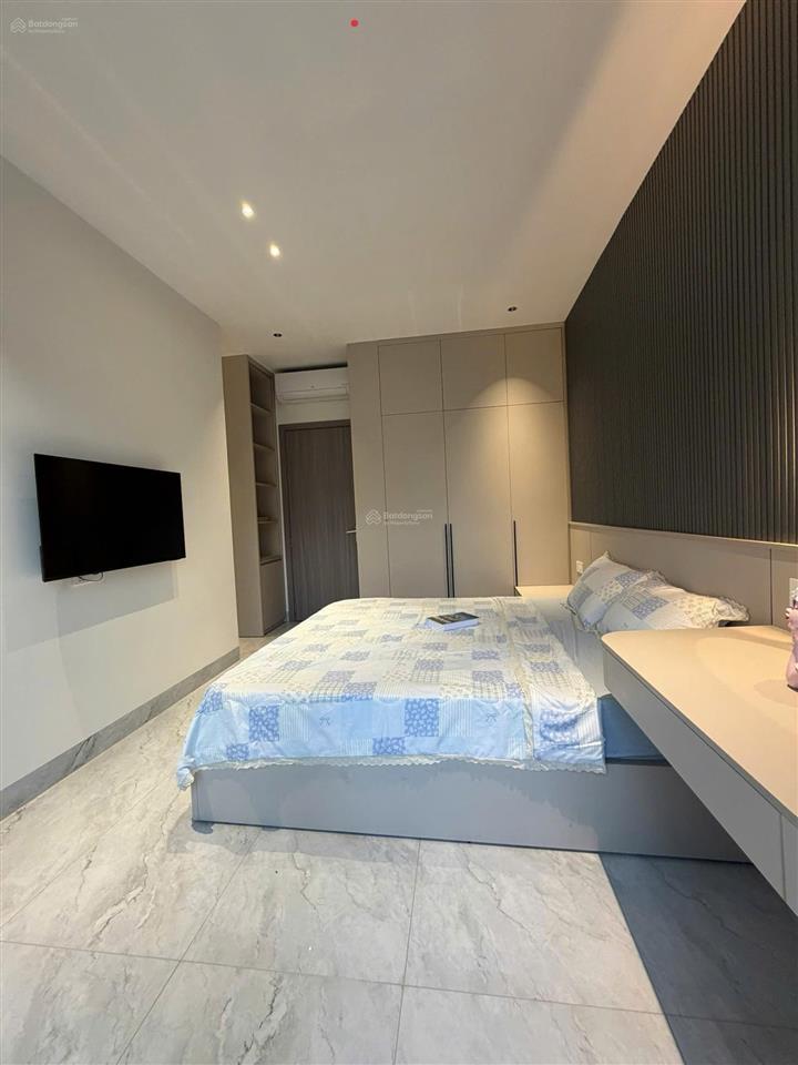 Bán căn nhà 3 tầng full nội thất siêu đẹp đường nguyễn sắc kim, ngay sát võ chí công, hòa xuân