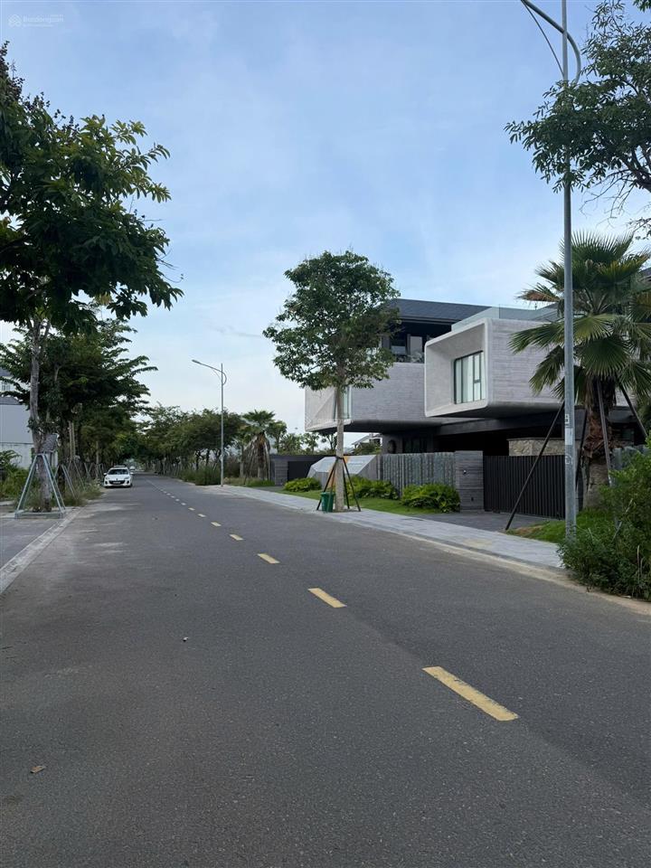Bán đất biệt thự liền kề đường giáng hương 3, 900m2, view kênh, khu euro village 2, hòa xuân