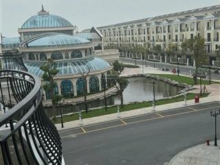 Bán liền kề đảo dừa 3 đầu dãy view công viên bể bơi siêu đẹp còn vay dài hạn miễn lãi gốc