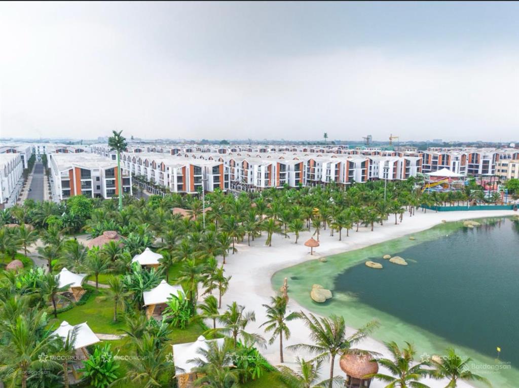 Bán biệt thự đơn lập góc mặt hồ ánh dương vinhomes ocean park 3 giá siêu tốt